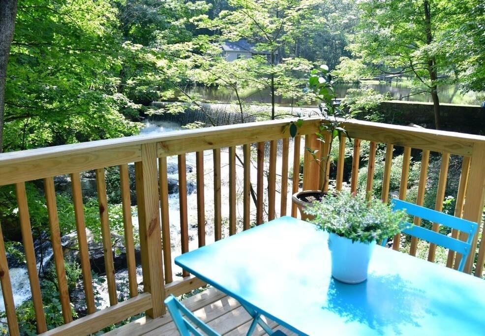 Cottage At Millpond Falls - A Romantic Escape Warwick Exterior foto